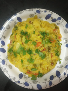 વઘારેલી ખીચડી (Vaghareli Khichdi Recipe In Gujarati) રેસીપી મુખ્ય ફોટો