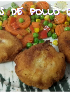 Una foto de Nuggets de pollo caseros