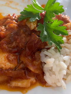Una foto de Bacalao con tomate