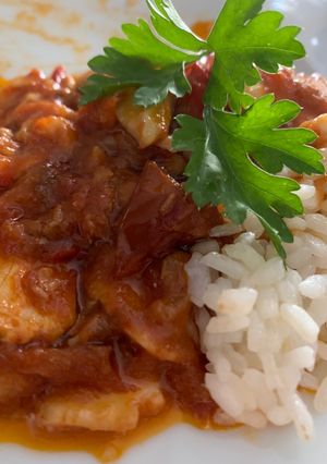 Una foto de Bacalao con tomate
