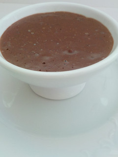 Una foto de Flan de chocolate negro