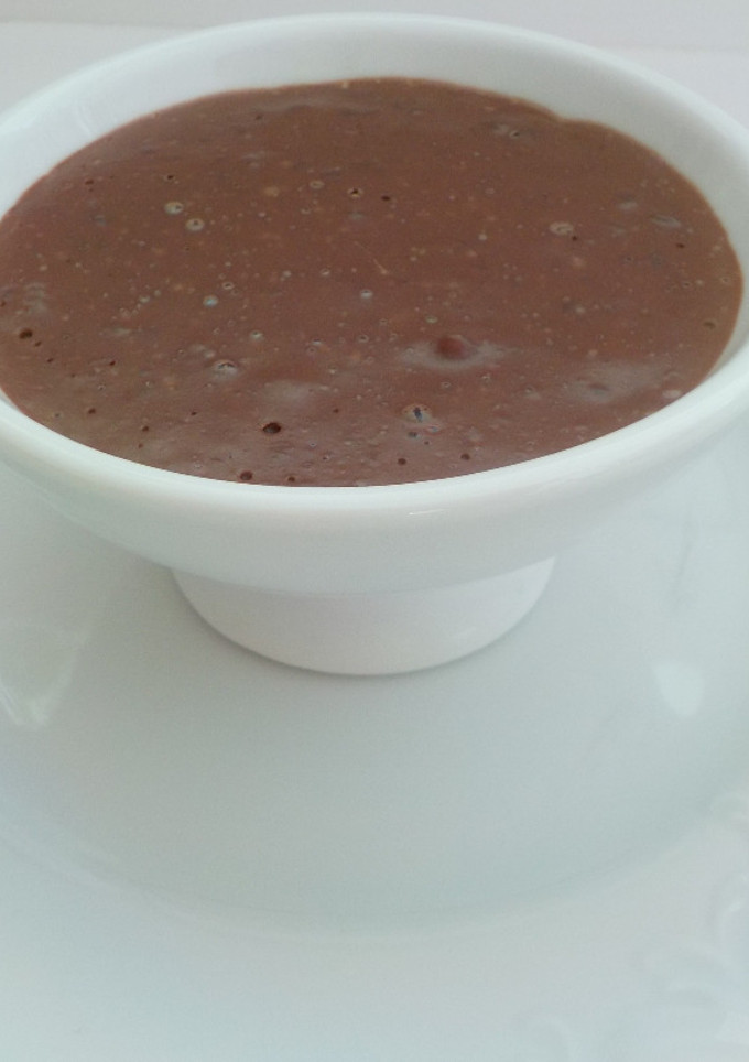 Una foto de Flan de chocolate negro