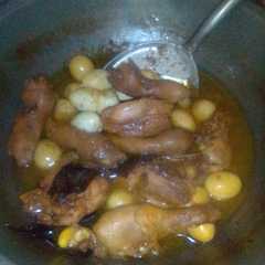 Semur ayam telor puyuh sederhana রেসিপির প্রধান ছবি