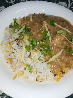 A picture of Haleem Biryani.
