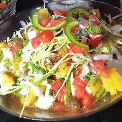 Mix chana chat platter 💕مکس چنہ چاٹ پلیٹر💕 A picture of Mix chana chat platter 💕مکس چنہ چاٹ پلیٹر💕.