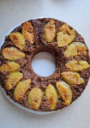 Una foto de Tarta integral invertida con higos frescos