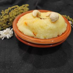 A picture of Kesar sooji Halwa.