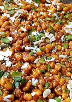 A picture of बूंदी मीठाई.