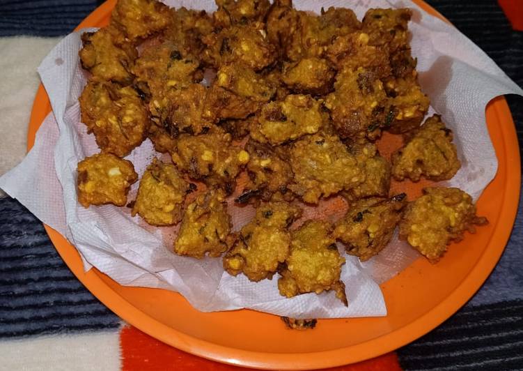 How to Prepare Quick Tasty Dal Pakoda