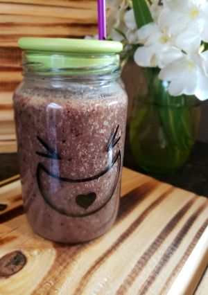 Una foto de Smoothie de arándanos💜