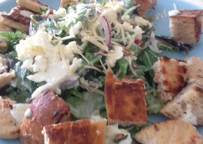 How to Make Super Quick Homemade Chicken &amp; crouton Salad