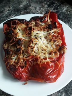 Una foto de Pimientos rellenos de verduras y soja