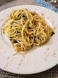 Spaghettis al aglio e ólio con peperoncino