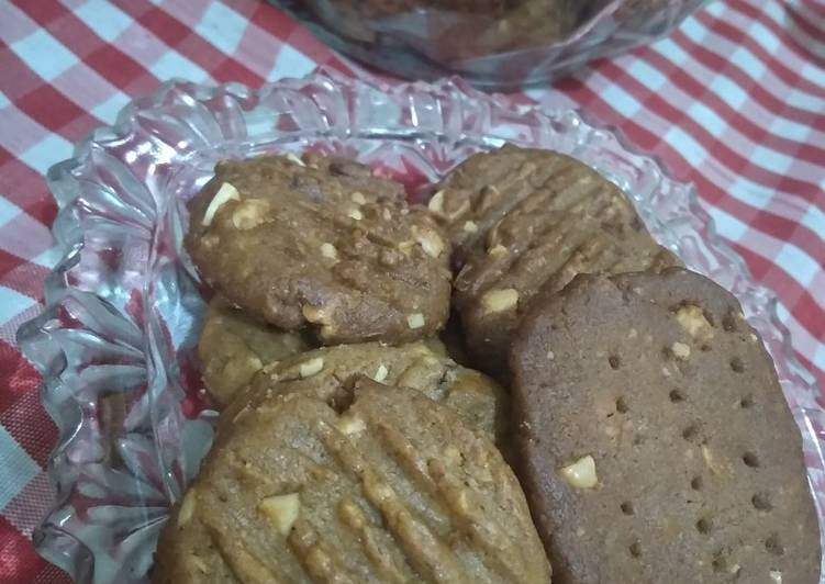 Speculaas Peanut Cookies