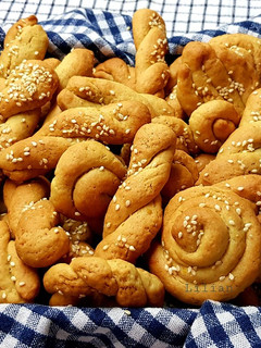 Φωτογραφία της συνταγής Κουλουράκια λαδιού με αρώματα τσουρεκιού