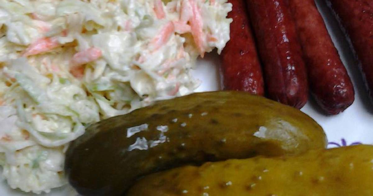 DEEP FRIED HOT LINKS WITH COLE SLAW