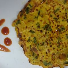 Spinach Coriander Chilla A picture of Spinach Coriander Chilla.
