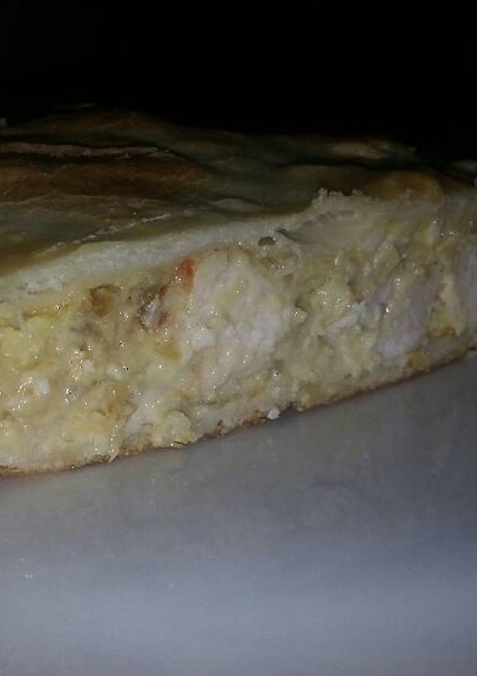 Una foto de Tarta de pollo a la bechamel (Tarta de pollo y salsa blanca)
