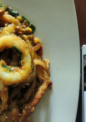 Foto resep Cumi Goreng Telur Asin or Fried Calamari With Salty Egg Sauce