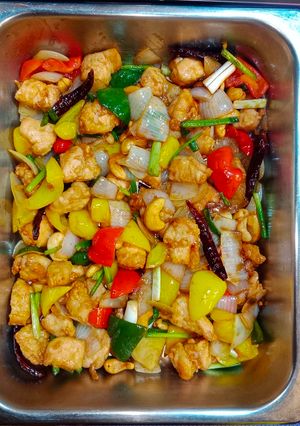 A picture of Chicken Stir-Fry with Cashew Nuts.