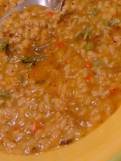 Una foto de Arroz brut de verduras con Agua de Mar