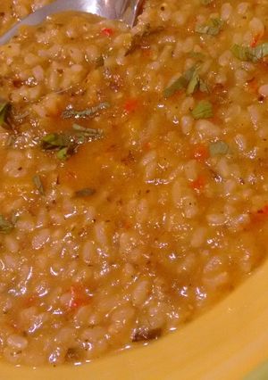 Una foto de Arroz brut de verduras con Agua de Mar