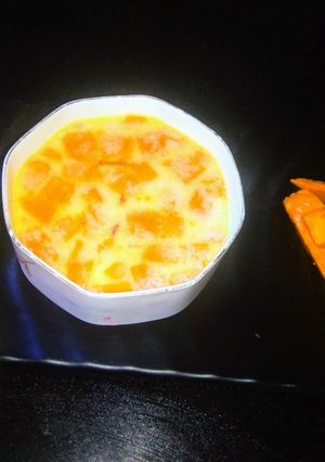 A picture of Suji mango kheer.