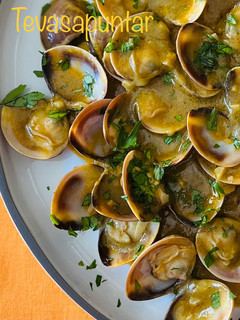 Una foto de Almejas a la gallega 🐚 🐚 🌶️🌶️