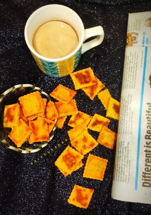 A picture of Baked Pumpkin Mathri.