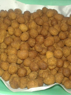 A picture of Peanut burger.