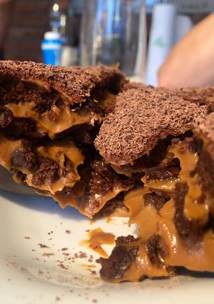 Una foto de Huevo de Pascua relleno-Chocotorta