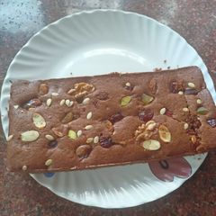 A picture of Christmas special plum cake.