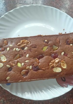 A picture of Christmas special plum cake.