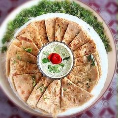 A picture of Potato cheese paratha.