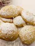 Biscotti con albumi al profumo di arancia