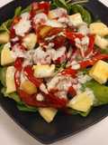 Ensalada de Morrón Asado con Rúcula y Queso