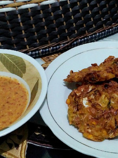 Foto resep Bakwan Sayur dan Sambal Kacang