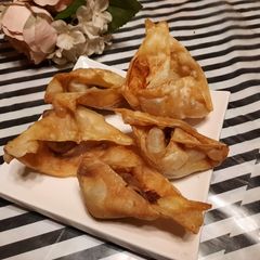 Chicken Wontons A picture of Chicken Wontons.