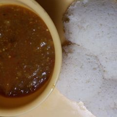 A picture of Idli Sambhar.