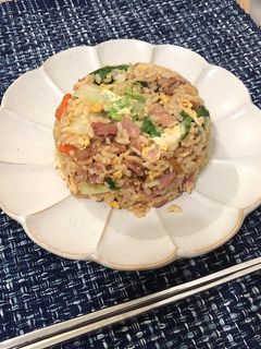 美味培根蔬菜蛋炒飯 的食譜成品照片