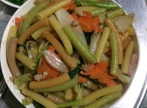 Hình của món Nui xào thịt bằm rau củ.