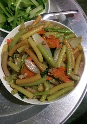 Hình của món Nui xào thịt bằm rau củ.