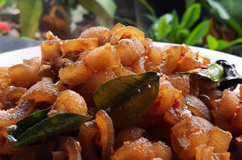 Anti Ribet, Memasak Oseng kikil Istimewa