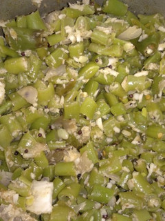 பீன்ஸ் தேங்காய் பொறியல் (Beans thenkaai poriyal recipe in tamil) செய்முறை முக்கிய புகைப்படம்