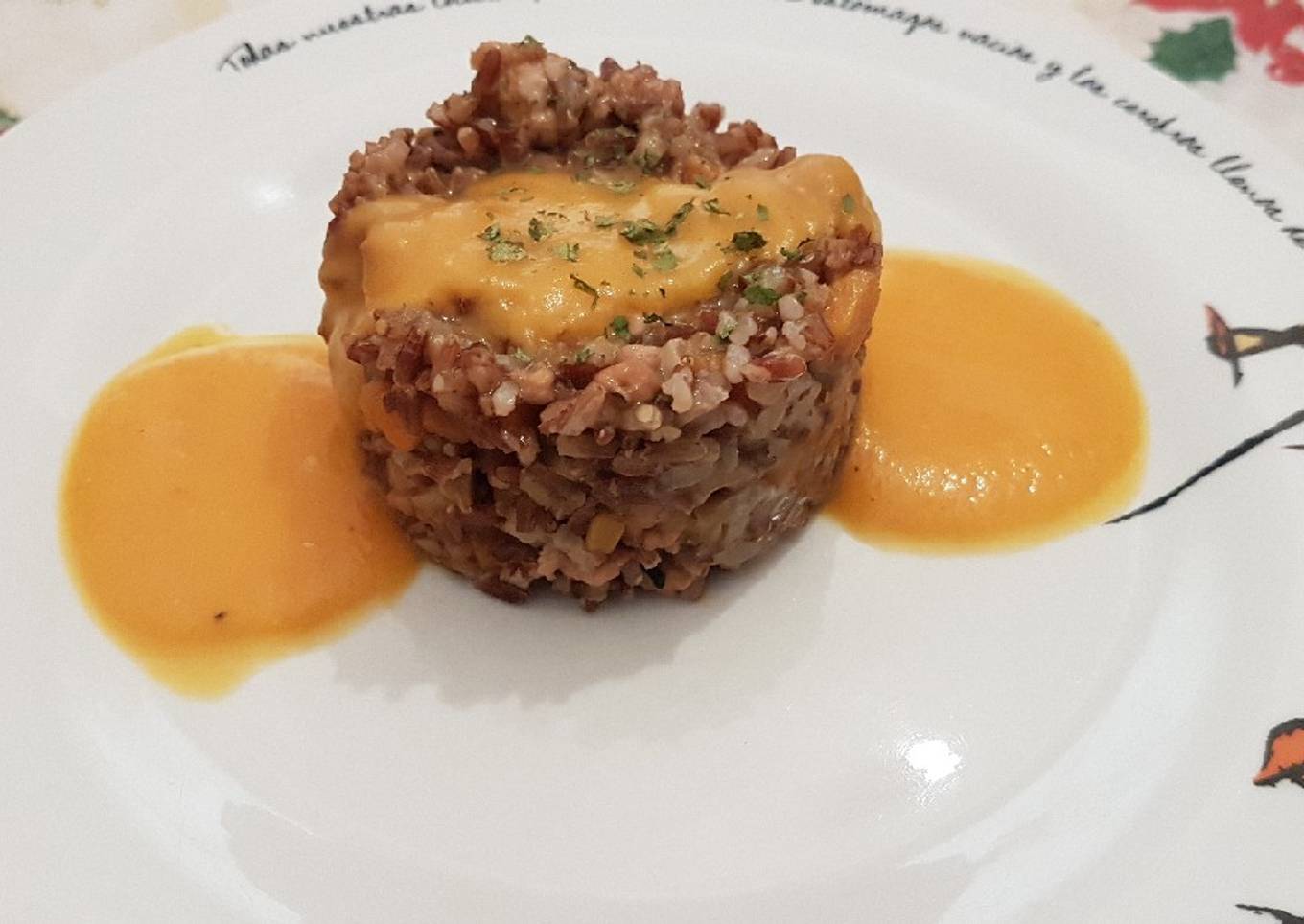 Arroz rojo con pavo y crema de calabaza