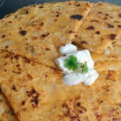 A picture of Moli Gajar Ke Parathy.