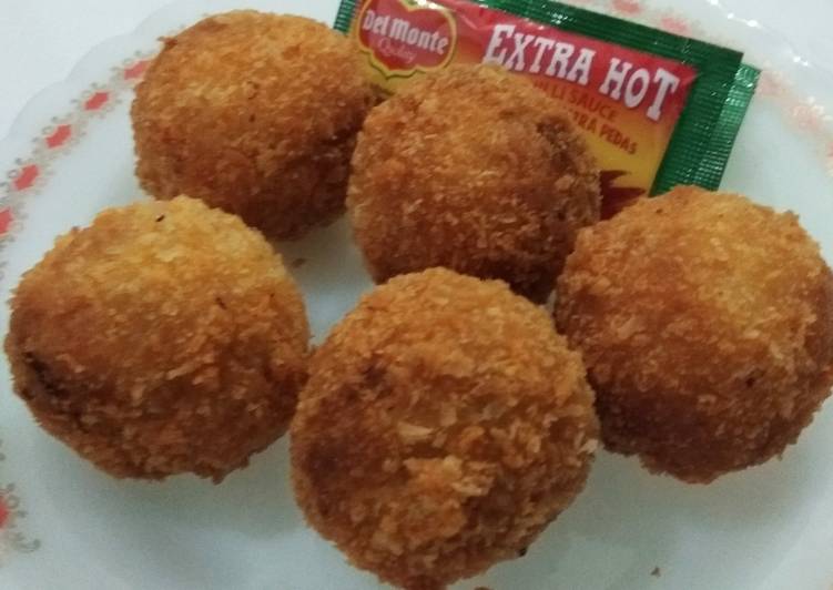 Kroket Belanda (Bitter Ballen)