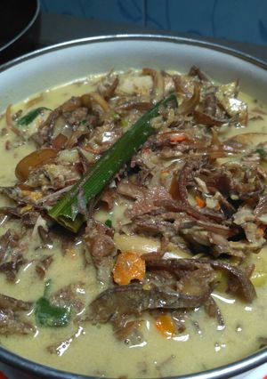 Foto resep Kusi (jantung pisang) kuah santan pedas👍
