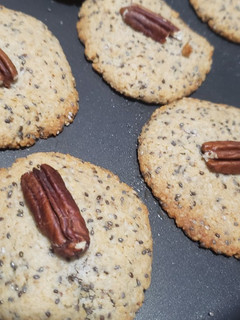 Una foto de Galletitas de coco y nueces