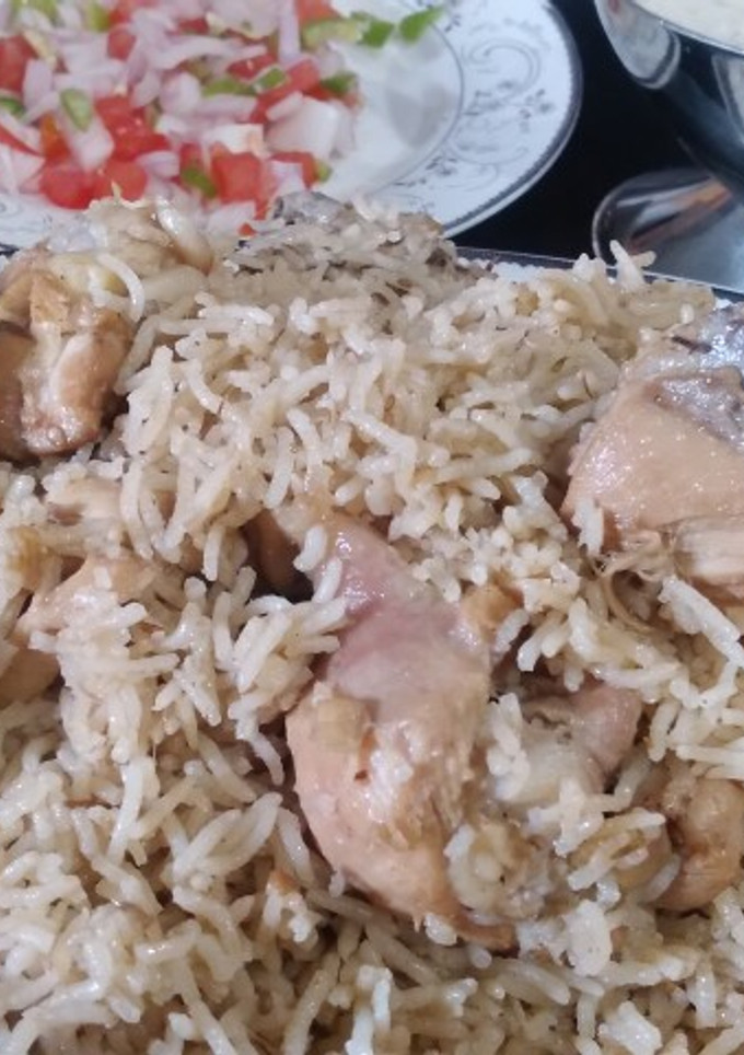 A picture of Chicken Pulao.